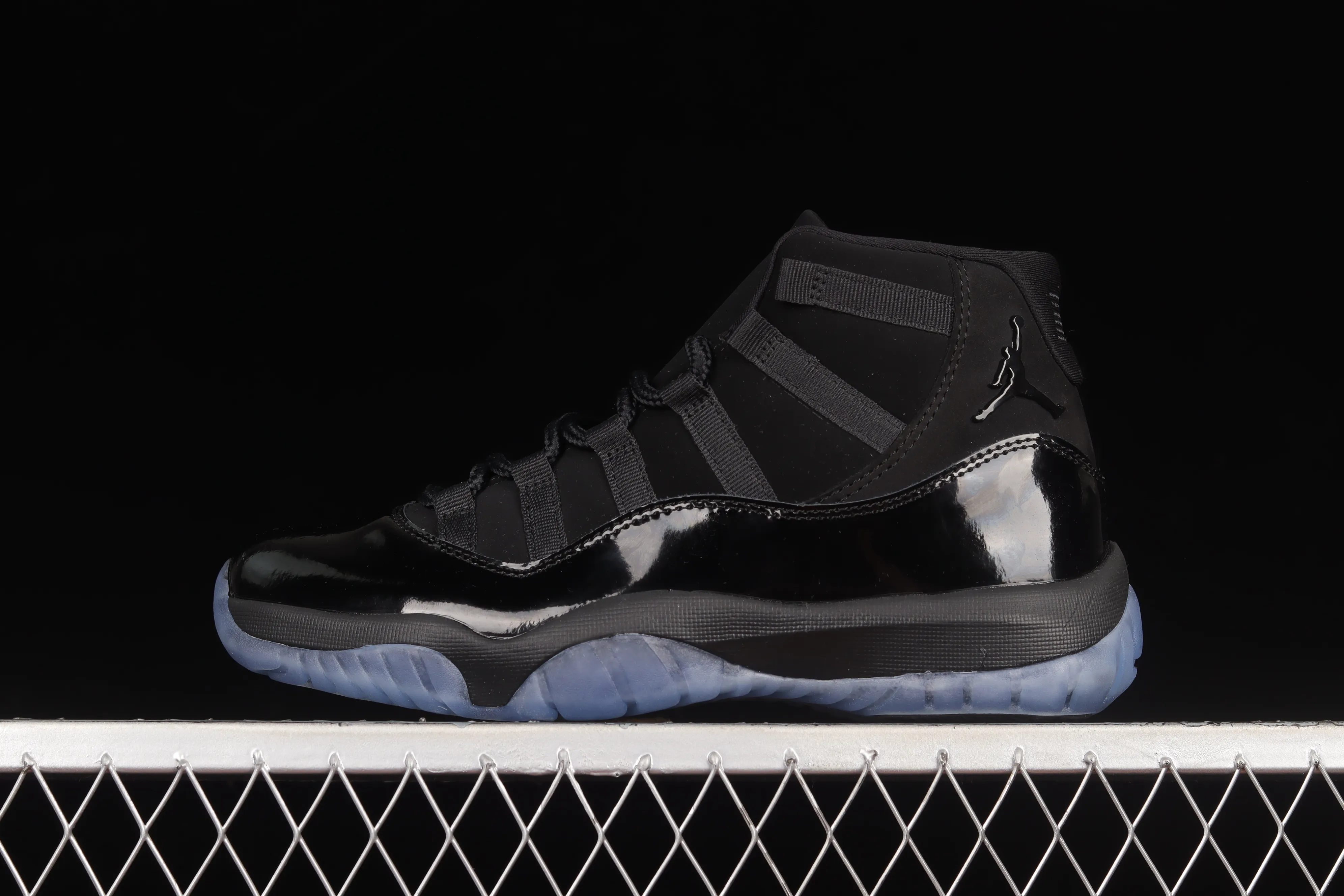 All categories Air Jordan Jordan series basketball shoes Air Jordan 11 #ZG version Air Jordan 11 "Cap and Gown" AJ11 Joe 11 Black Gamma Black Warrior Suede genuine carbon 378037-005